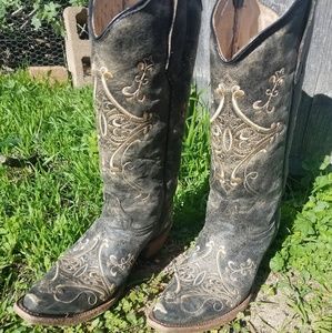 Corral Black Crackle Embroidery Boots